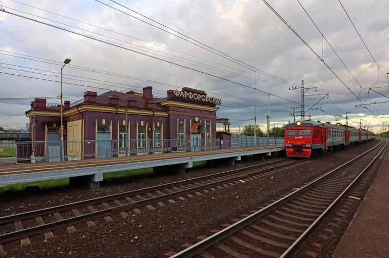 В Петербурге перенесут несколько исторических зданий В Петербурге перенесут несколько исторических зданий